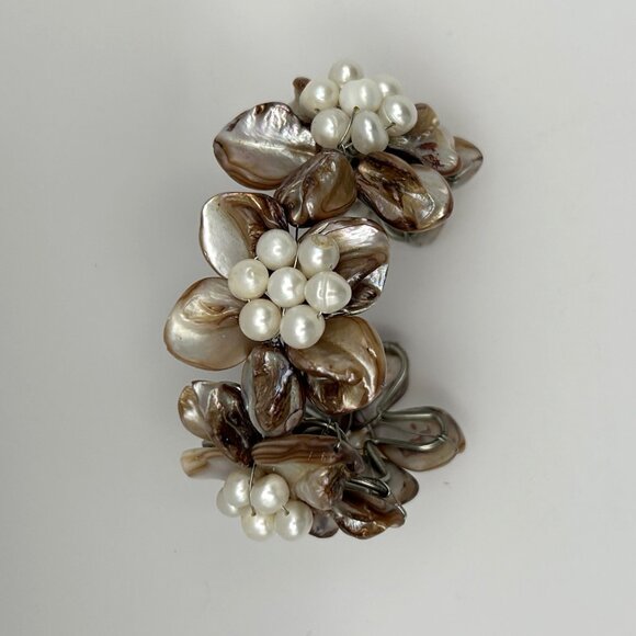 Statement Floral Cuff Bracelet Mother of Pearl Shell Pearl Bead Wire Wrap Boho - Picture 11 of 12
